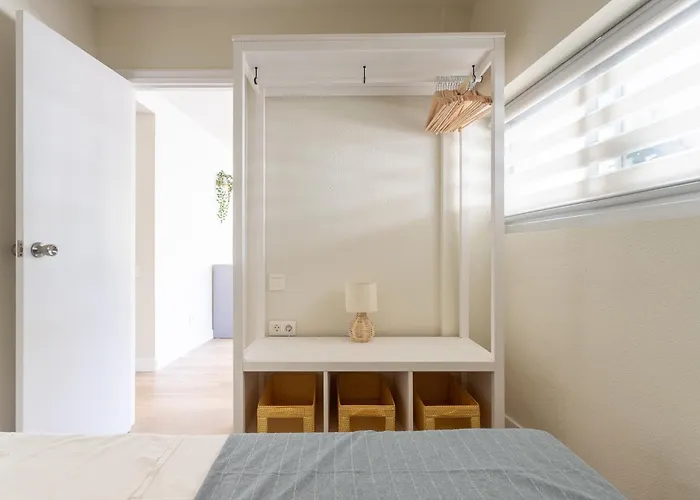 Mucho Gusto Coblanca - Spacious 3-Bedroom Apartments Levante Beach For Large Groups , Airconditioning, Pool, Free Wifi, Free Parking Apartman