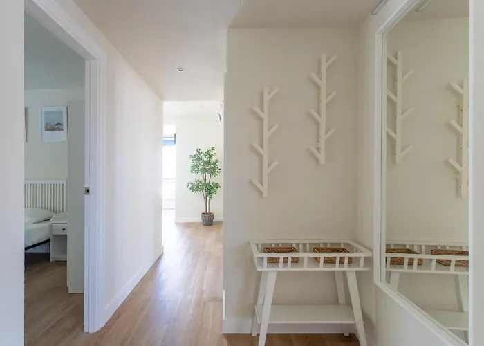 Mucho Gusto Coblanca - Spacious 3-Bedroom Apartments Levante Beach For Large Groups , Airconditioning, Pool, Free Wifi, Free Parking Apartman *