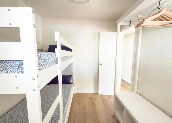 Mucho Gusto Coblanca - Spacious 3-Bedroom Apartments Levante Beach For Large Groups , Airconditioning, Pool, Free Wifi, Free Parking Benidorm